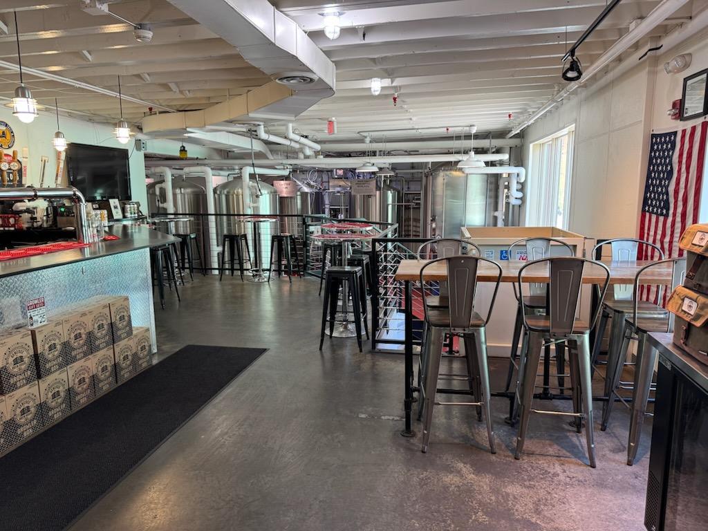 Photo of the tasting bar at the Brew House
